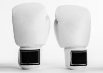What glove size is usually used in boxing?